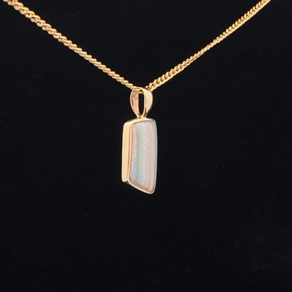 14K Yellow Gold Solid Crystal Opal Pendant 10909