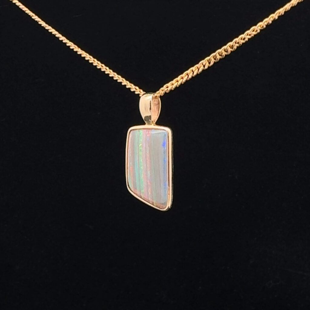 14K Yellow Gold Solid Crystal Opal Pendant 10909