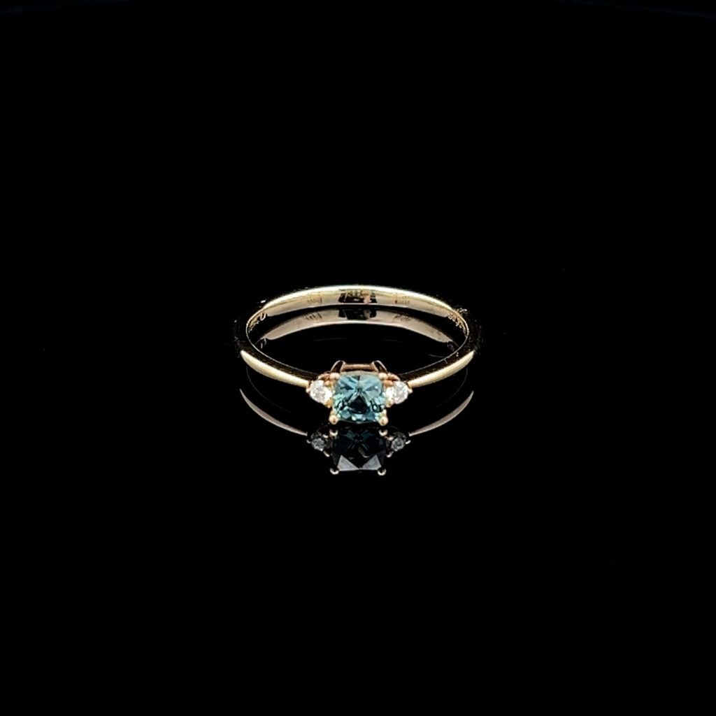 Sapphire Ring Set in 9K Yellow Gold 5967