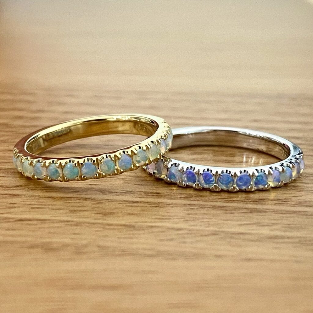 Opal Ring Set In 18k Gold