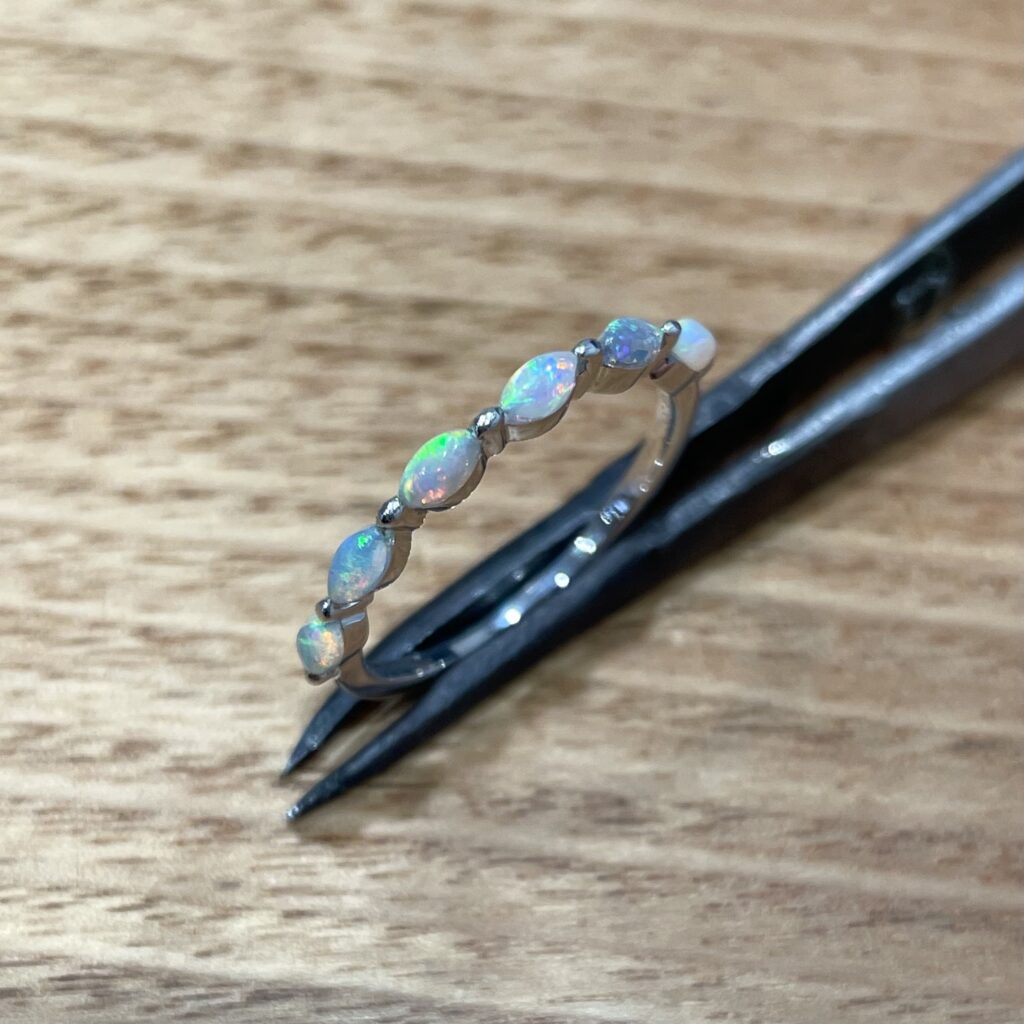 18K Gold Crystal Opal Ring