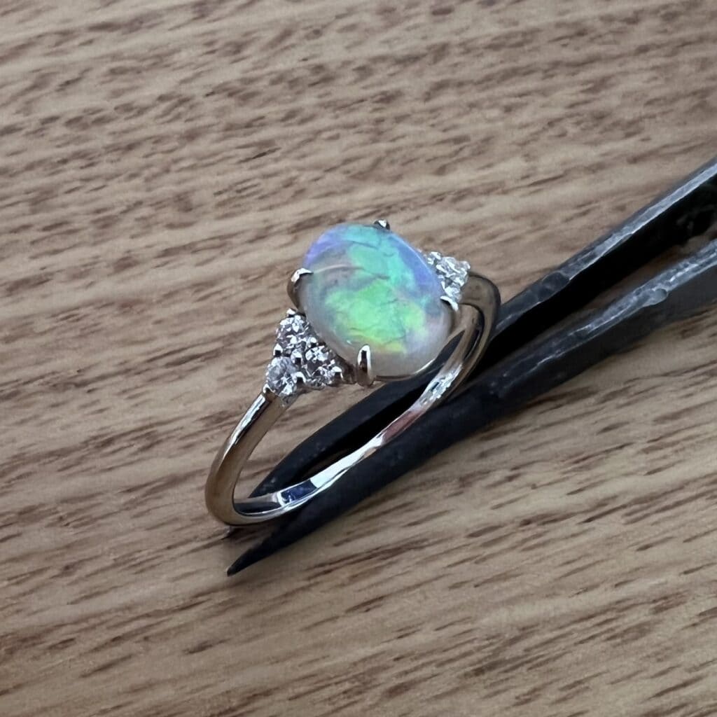 18K White Gold Solid Crystal Opal & Diamond Ring 675903