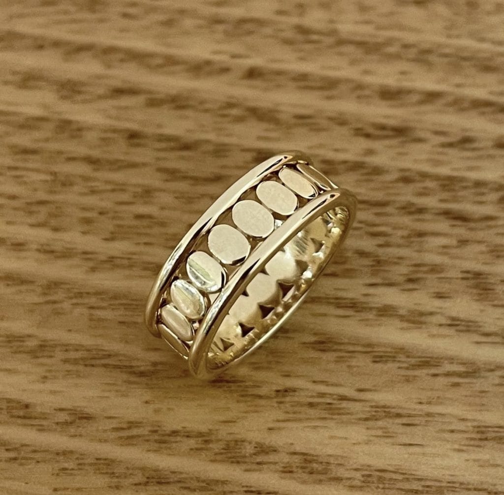 14K Yellow Gold Wedding Band 675725