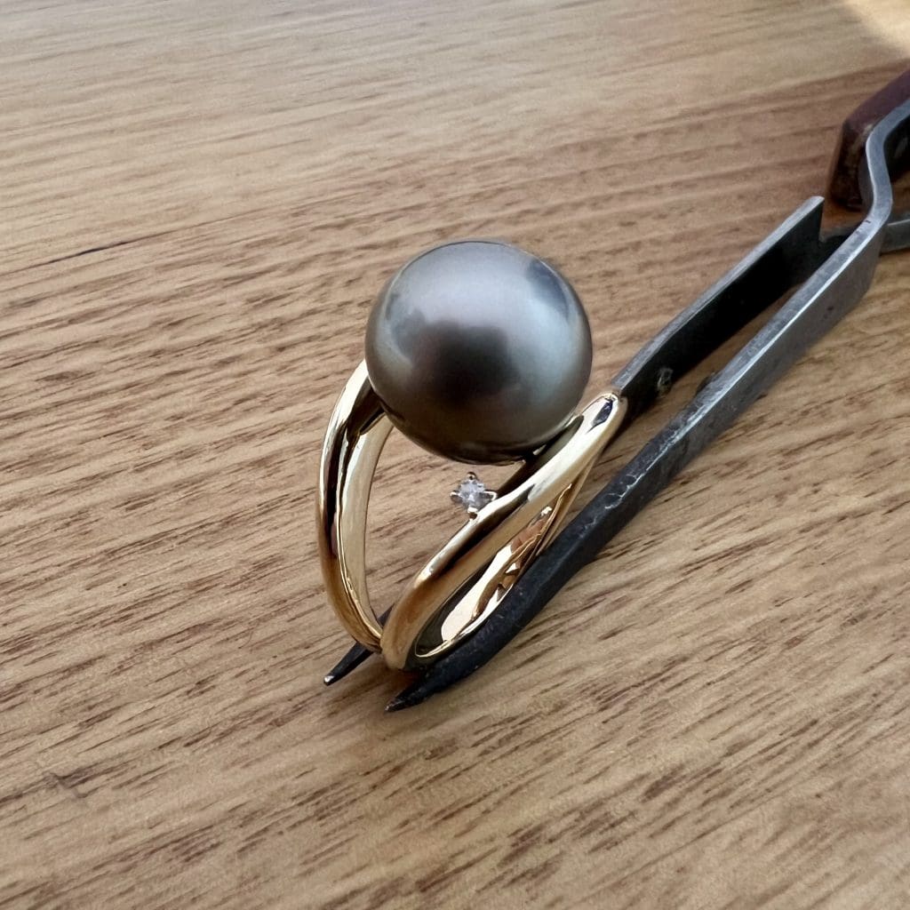 14K Yellow Gold Tahitian Pearl & Diamond Ring 826604