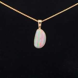 9K Yellow Gold Solid Crystal Opal Pendant 18448