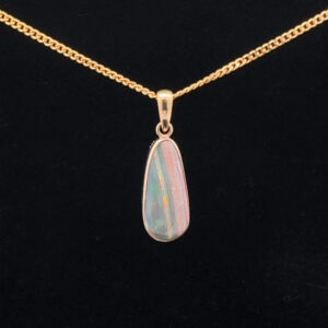 9K Yellow Gold Solid Crystal Opal Pendant 18450