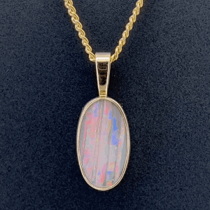 9K Yellow Gold Solid Crystal Opal Pendant