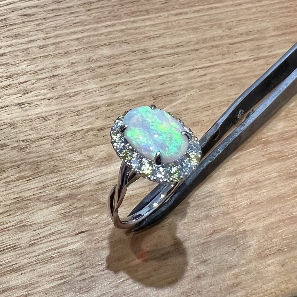 950 Platinum Solid Black Opal Ring 826640