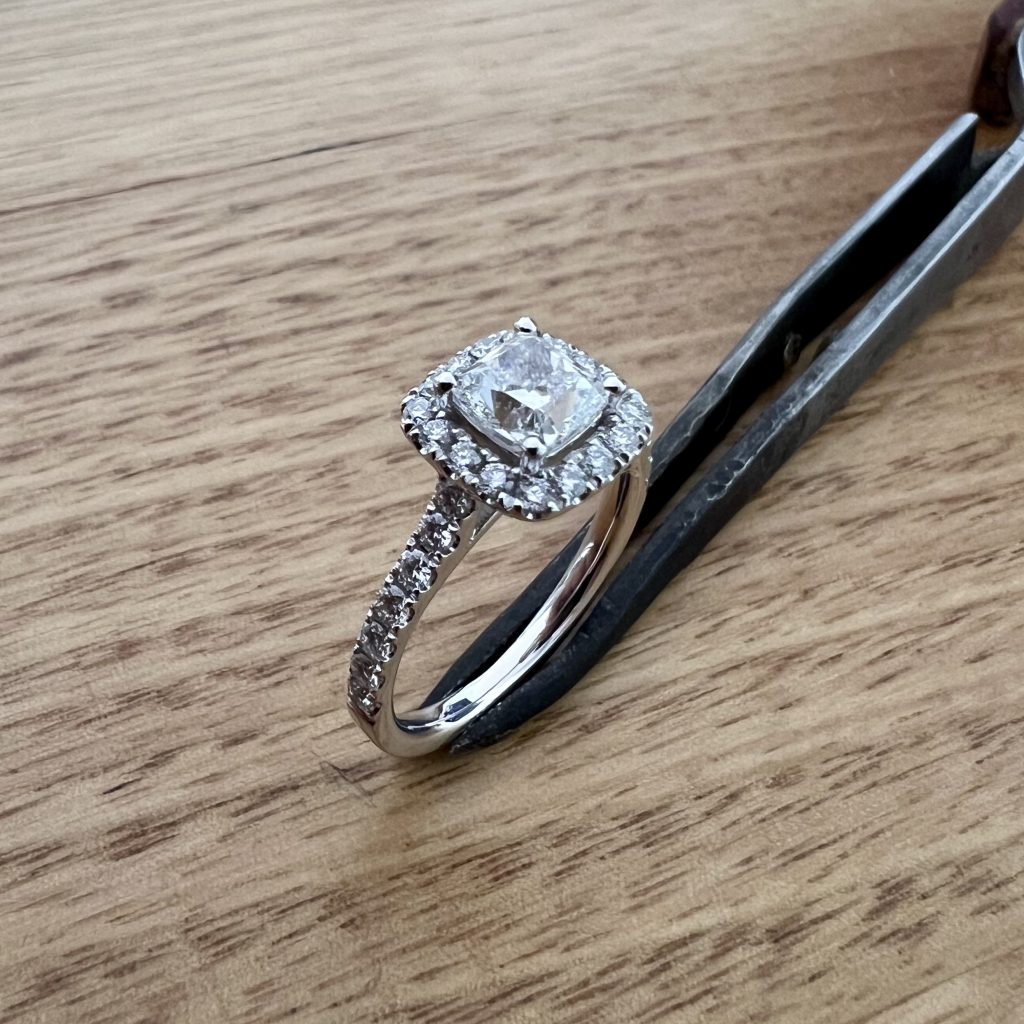 Platinum Diamond Engagement ring 826647