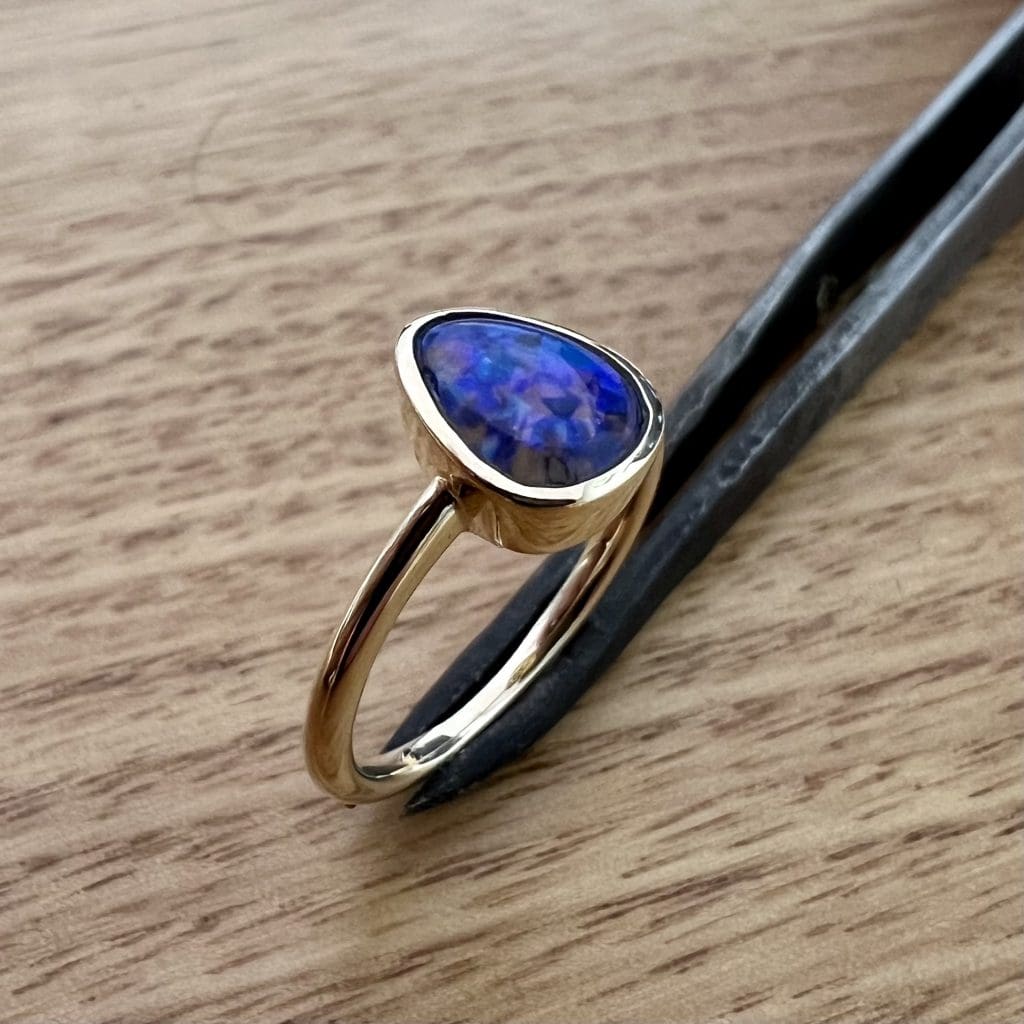 9K Yellow Gold Black Opal Ring 826638