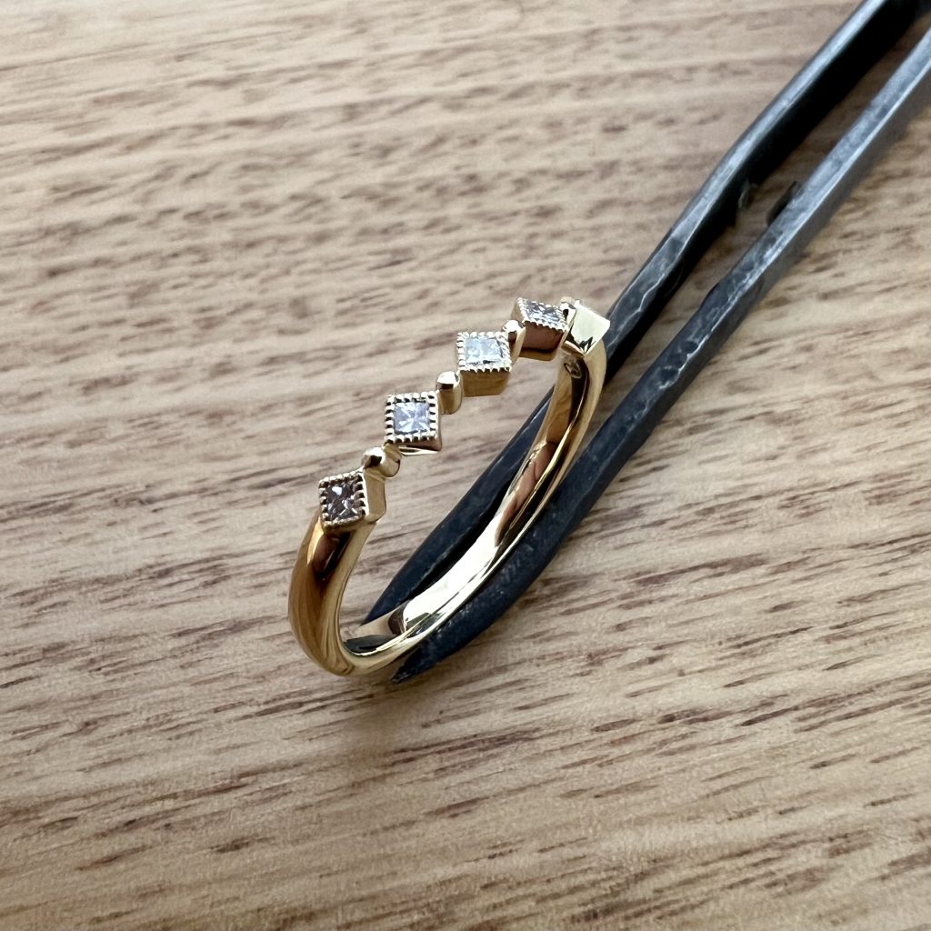 18K Yellow Gold Diamond Ring 826671