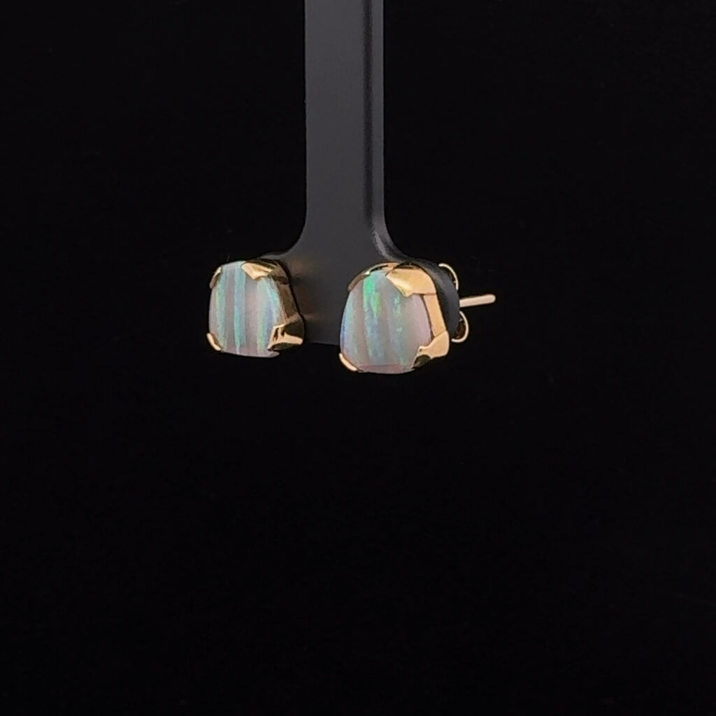 18K Yellow Gold Solid Allan's Rise Crystal Opal Stud-Earrings 26610