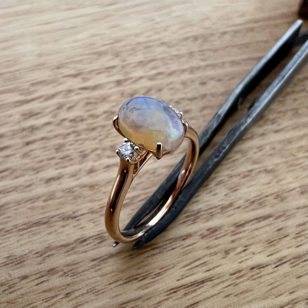 18K Rose Gold Solid Crystal Opal & Diamond Ring
