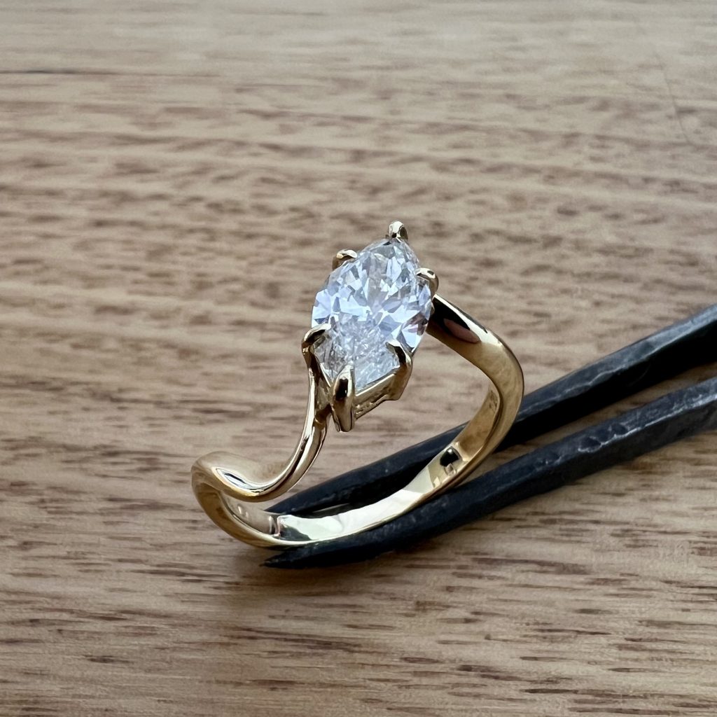 18K Yellow Gold Natural Marquise Diamond Engagement Ring 826828