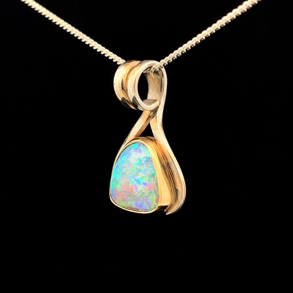 18K White & Yellow Gold Solid Crystal Boulder Opal Pendant 27798