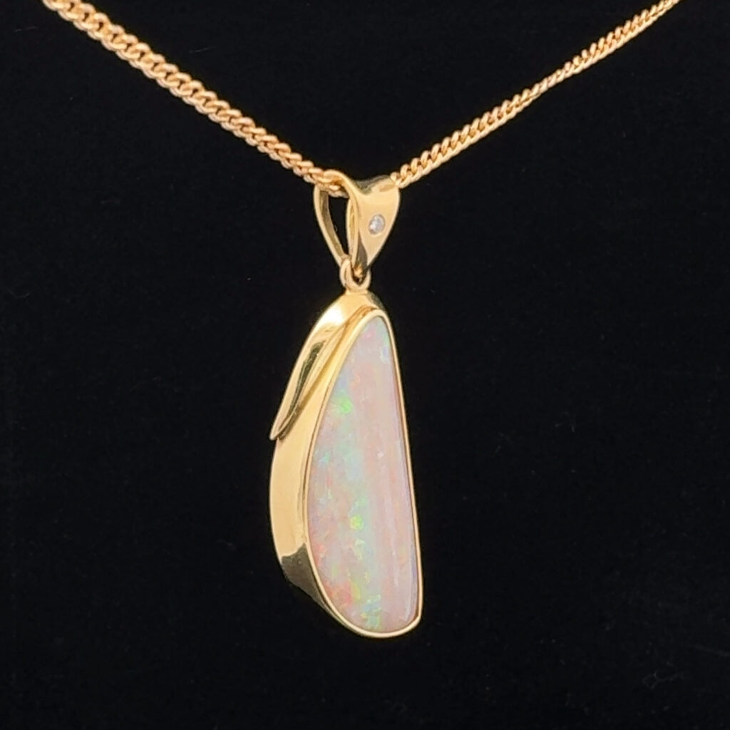 18K Yellow Gold Solid Crystal Opal & Diamond Pendant 28581