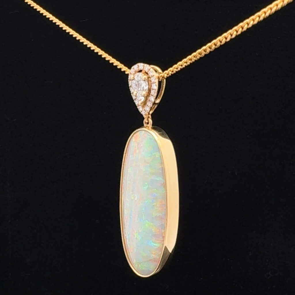 18K Yellow Gold Solid Crystal Opal & Diamond Pendant 28584