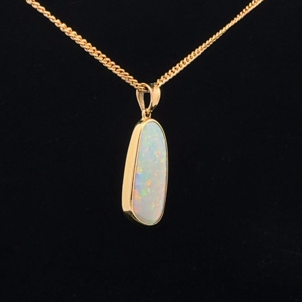 18K Yellow Gold Solid Crystal Opal Pendant 30304