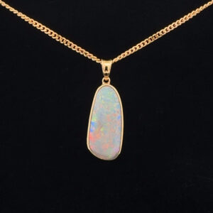 18K Yellow Gold Solid Crystal Opal Pendant 30304