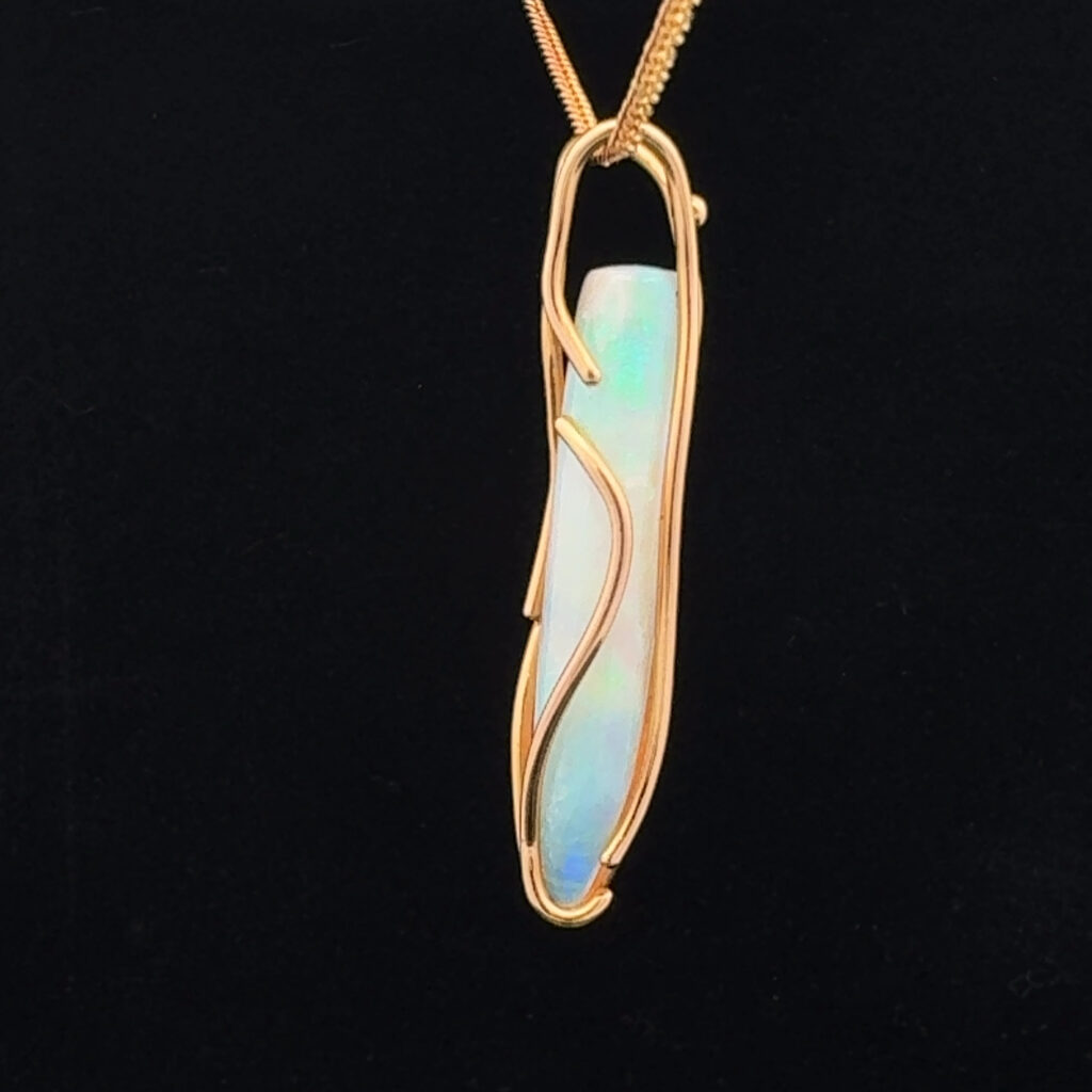 18K Yellow Gold Solid Crystal Opal Pendant 30815