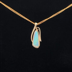 9K Yellow Gold Solid Crystal Opal Pendant 30824