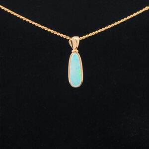 9K Yellow Gold Solid Crystal Opal Pendant 30924