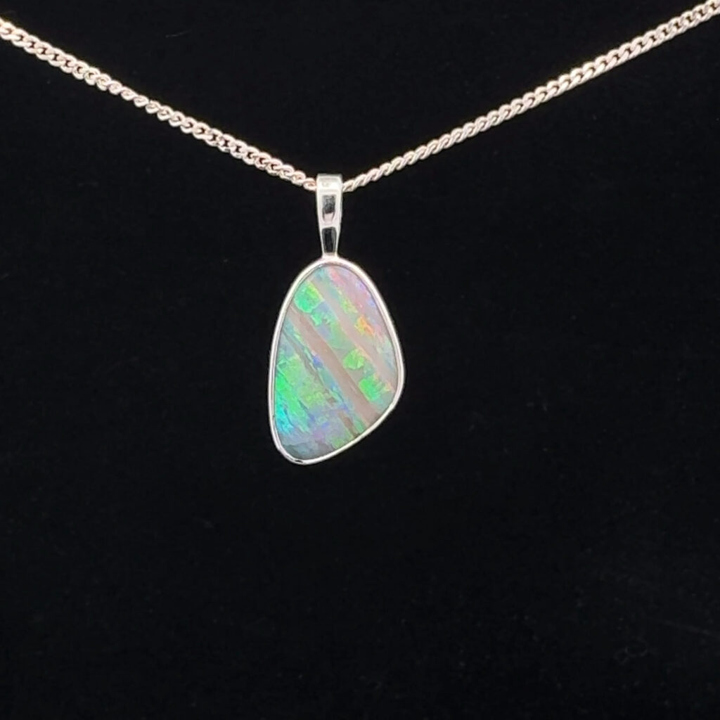 9K White Gold Solid Crystal Opal Pendant 31042