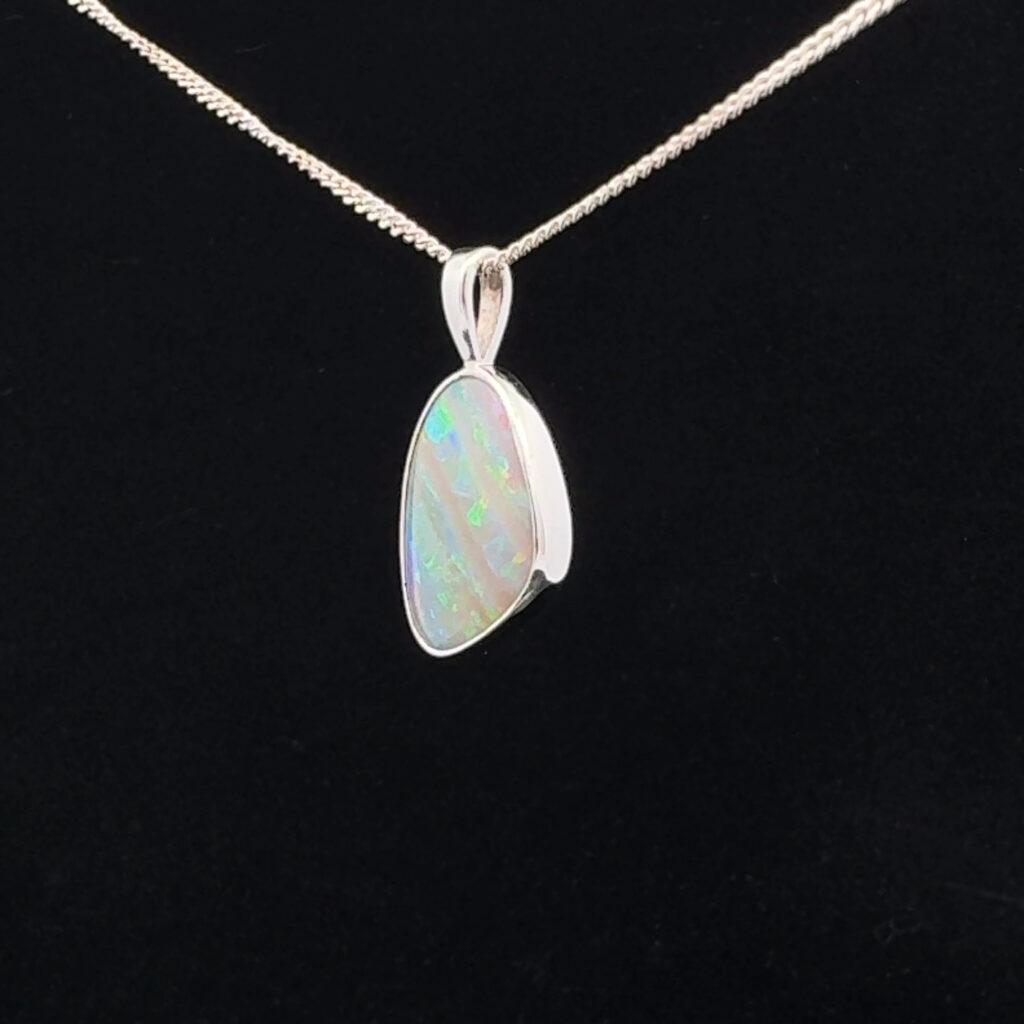 9K White Gold Solid Crystal Opal Pendant 31042