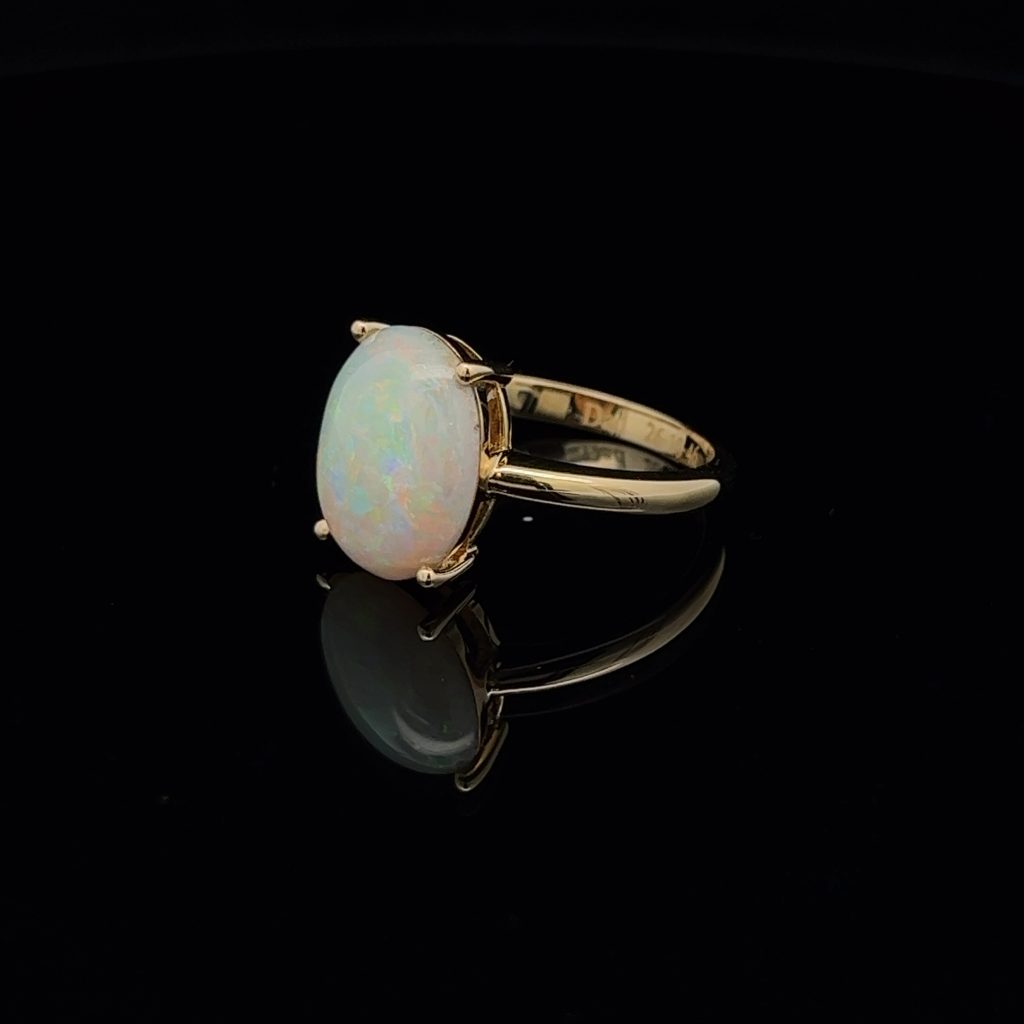 18K Yellow Gold Solid Crystal Opal Ring