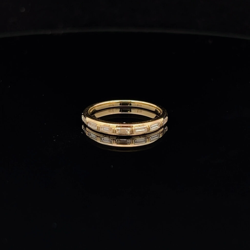 18K Yellow Gold Diamond Wedding Band