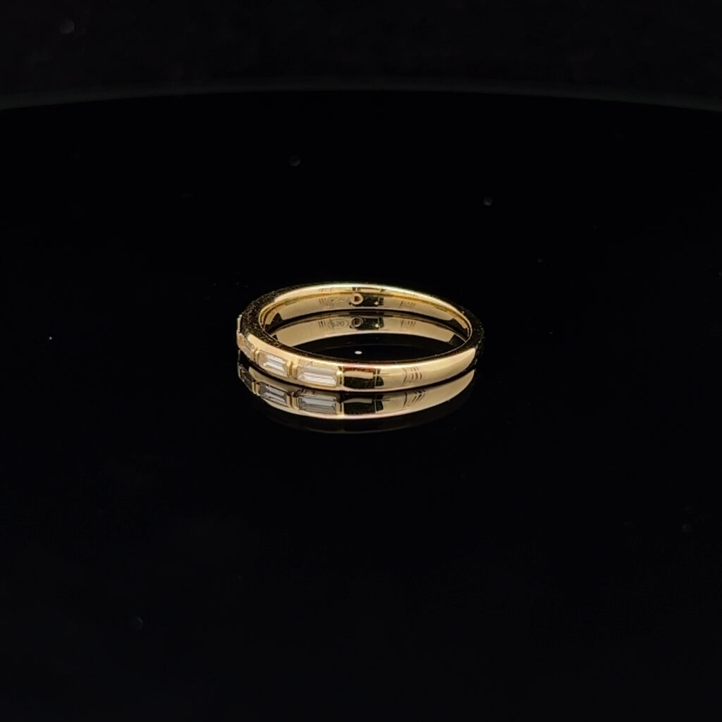 18K Yellow Gold Diamond Wedding Band