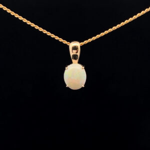 9K Yellow Gold Solid Crystal Opal Pendant