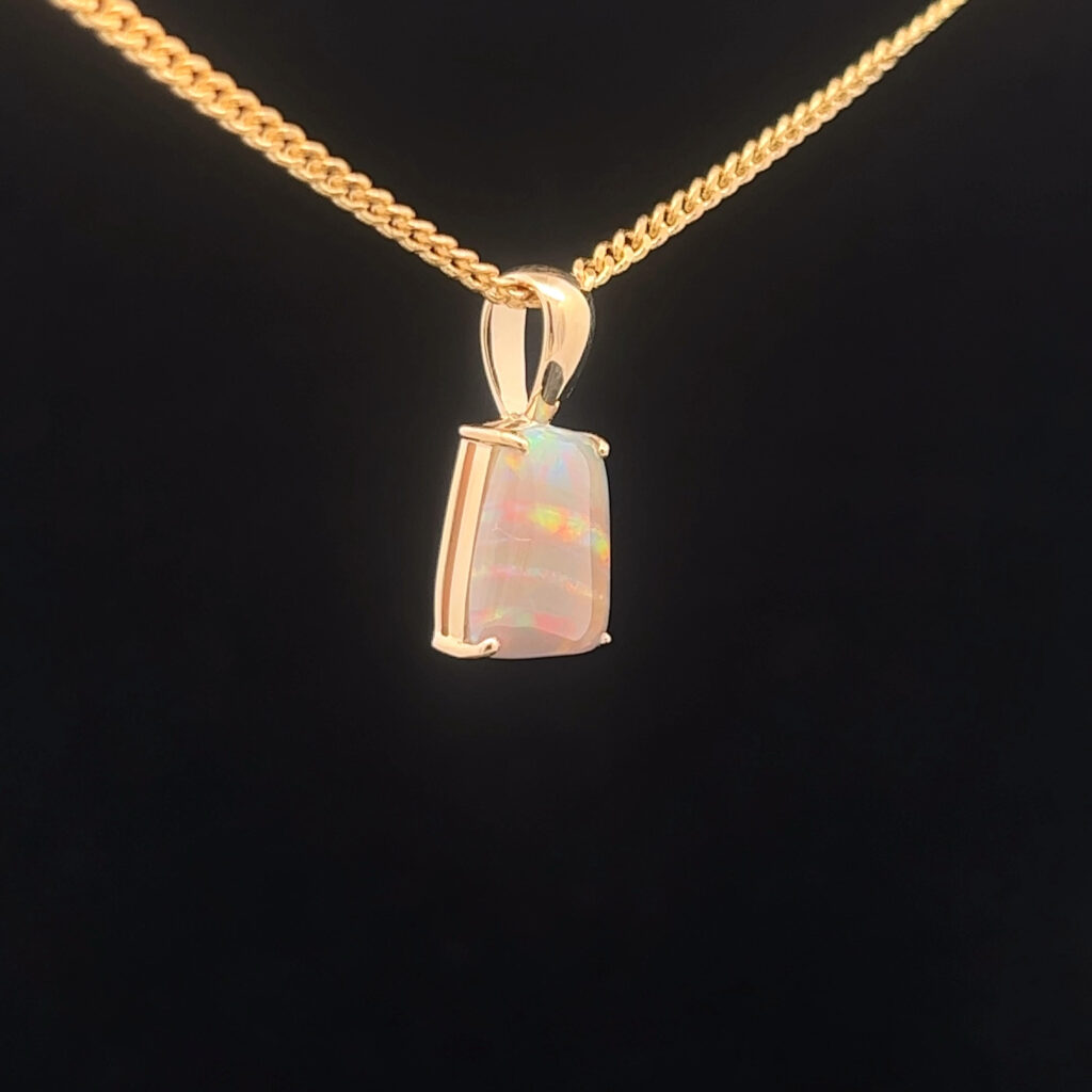 9K Yellow Gold Solid Crystal Opal Pendant