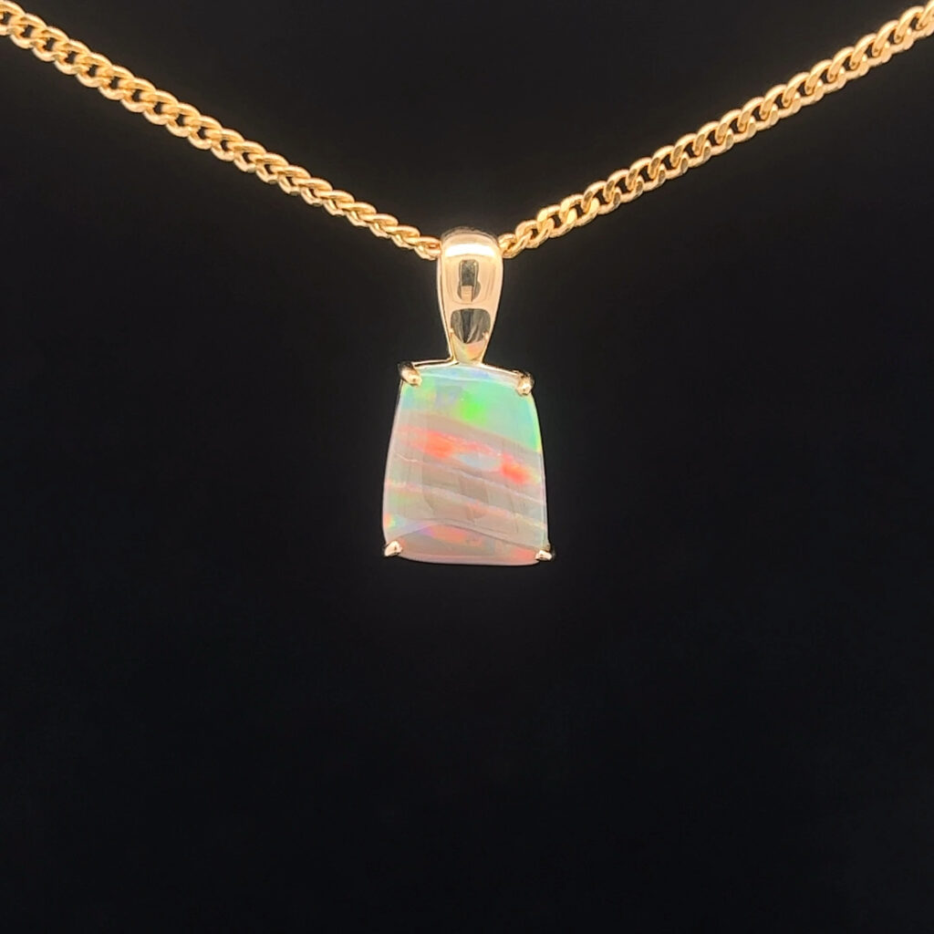 9K Yellow Gold Solid Crystal Opal Pendant