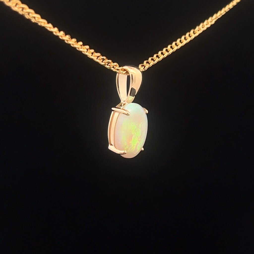 9K Yellow Gold Solid Crystal Opal Pendant