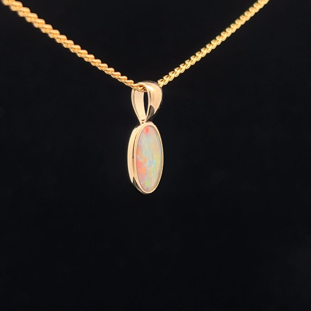 9K Yellow Gold Solid Crystal Opal Pendant