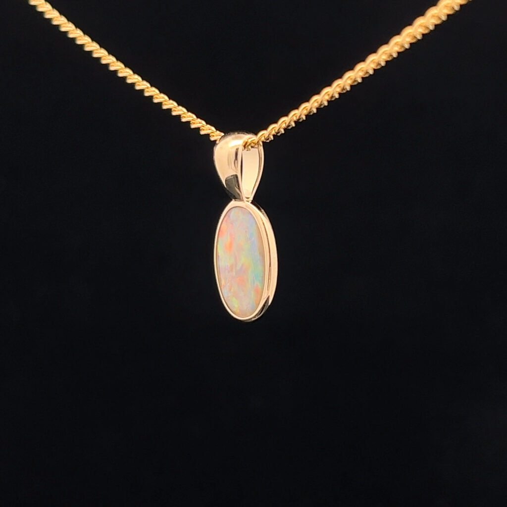 9K Yellow Gold Solid Crystal Opal Pendant