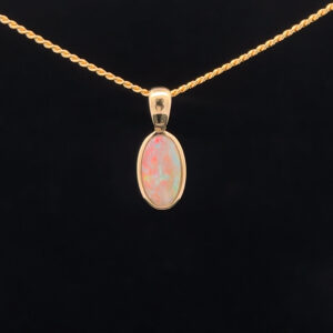 9K Yellow Gold Solid Crystal Opal Pendant