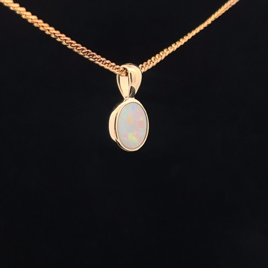 9K Yellow Gold Solid Crystal Opal Pendant