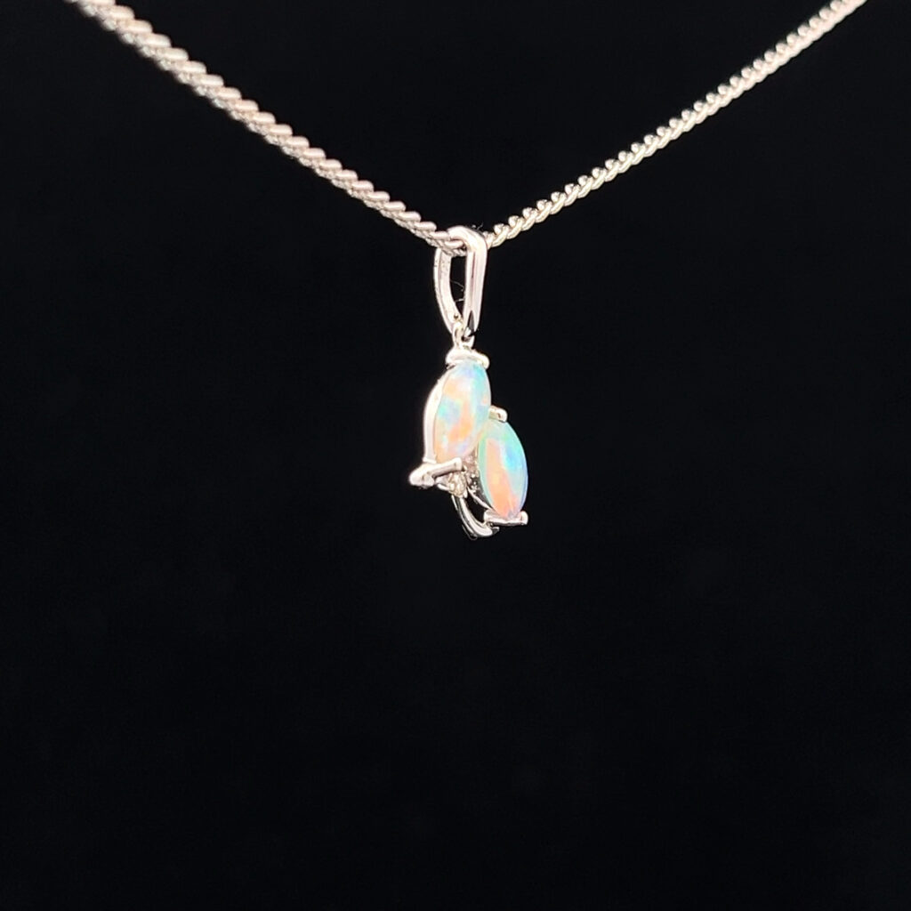 18K White Gold Solid Crystal Opal Pendant 68417