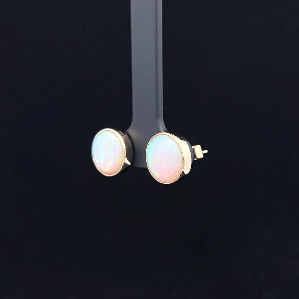 14K Yellow Gold Solid Crystal Opal Stud Earrings 826472