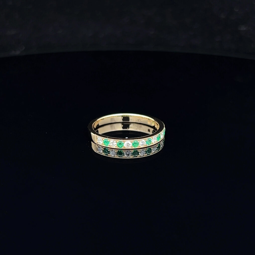 950 Platinum twisted Band Diamond Wedding Band 918256