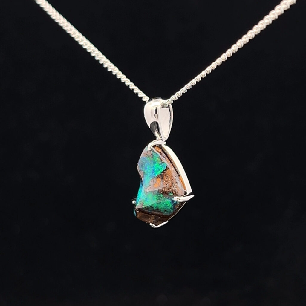 143856 v5hhipq0ual 2025 08 30 16 34 27